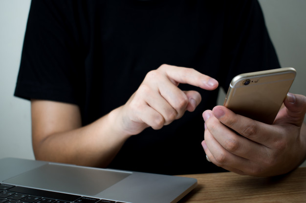 How to take passport photo with iphone